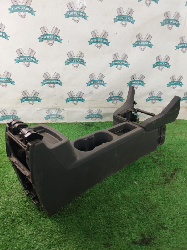 Консоль центральная Ford FOCUS 2