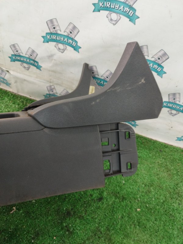 Консоль центральная Ford FOCUS 2