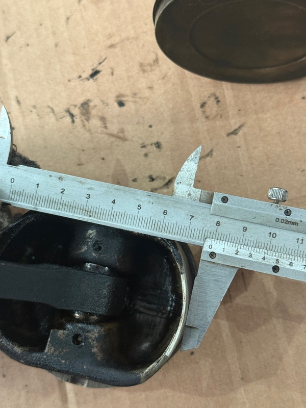 Поршень Ford FOCUS 2