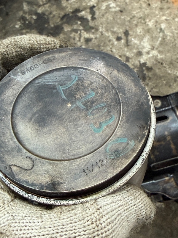 Поршень Ford FOCUS 2