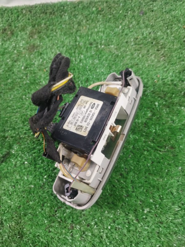 Плафон подсветки салона Ford FOCUS 2