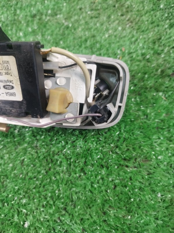 Плафон подсветки салона Ford FOCUS 2