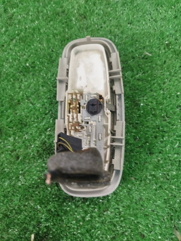 Плафон подсветки салона Ford FOCUS 2