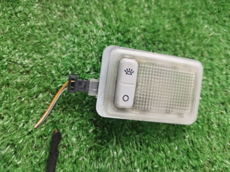 Плафон подсветки салона Ford FOCUS 2