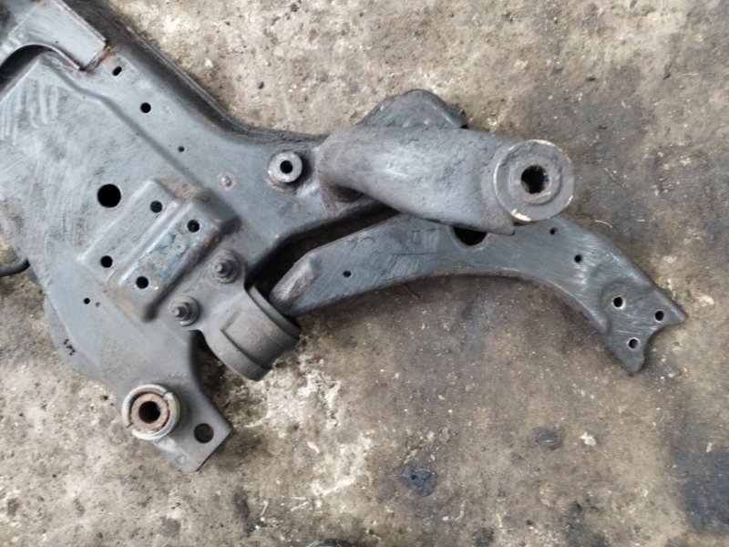 Балка подвески Ford FOCUS 2