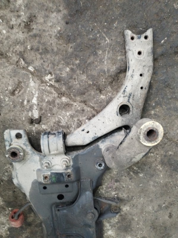 Балка подвески Ford FOCUS 2