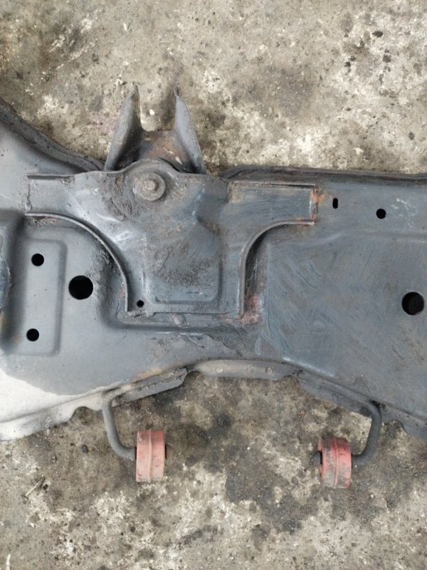 Балка подвески Ford FOCUS 2