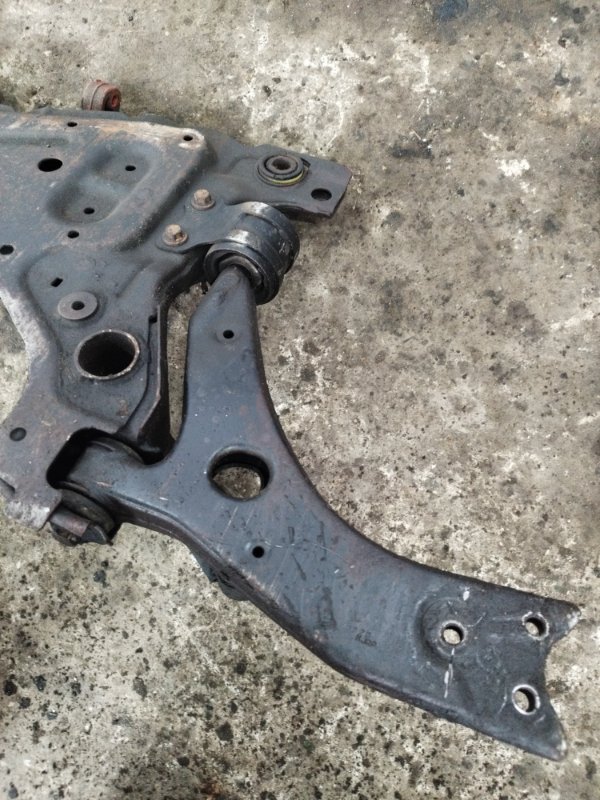 Балка подвески Ford FOCUS 2