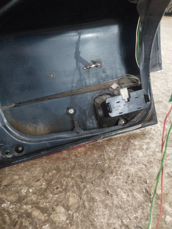 Крышка багажника лада 21102 2002