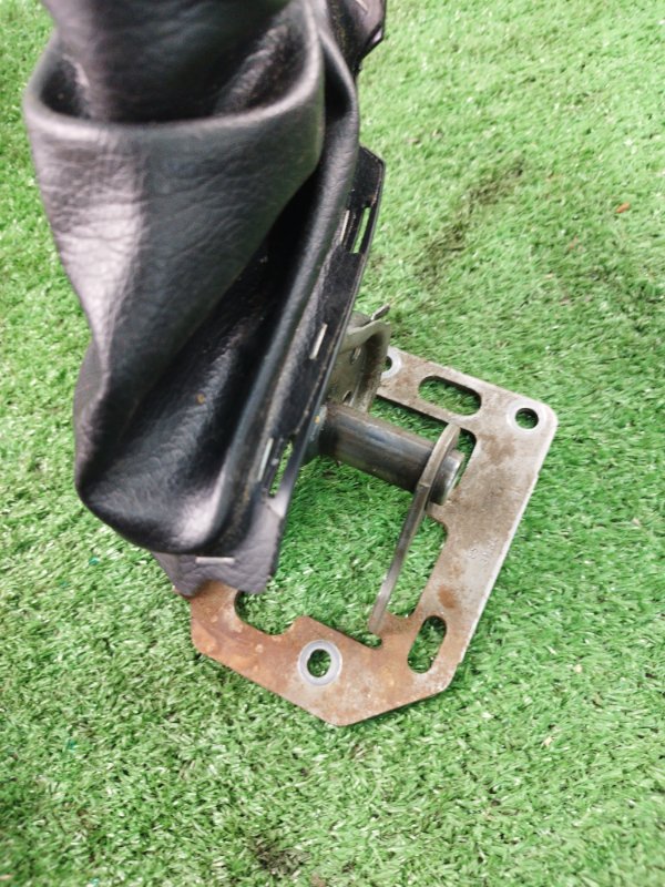 Рычаг стояночного тормоза Ford FOCUS 2