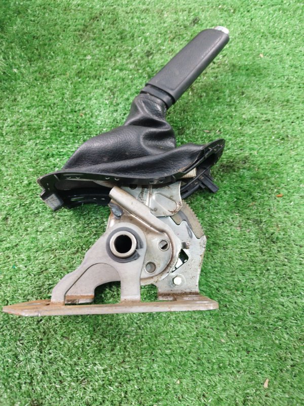 Рычаг стояночного тормоза Ford FOCUS 2