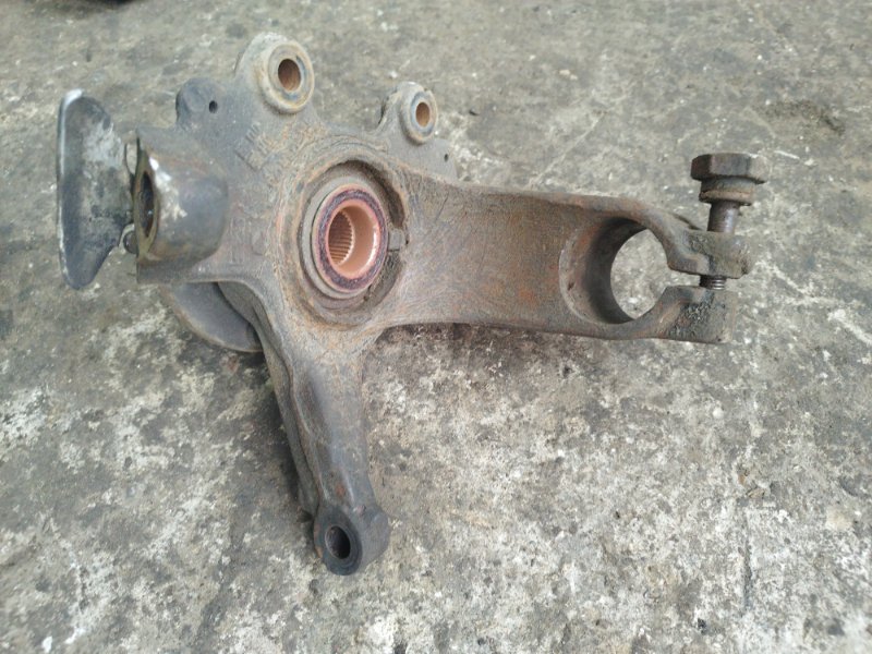 Кулак поворотный Ford FOCUS 2