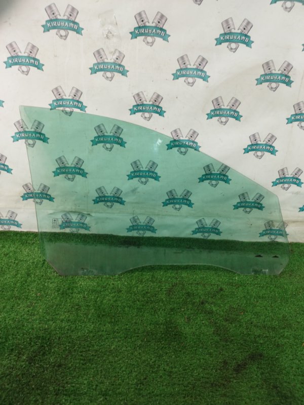 Стекло двери Ford FOCUS 2