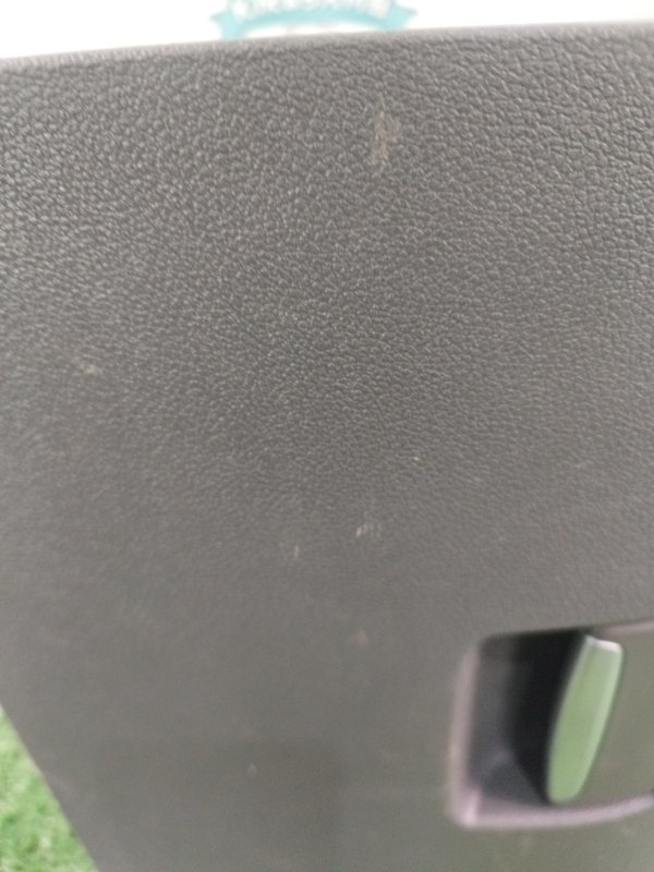 Бардачок Ford FOCUS 2