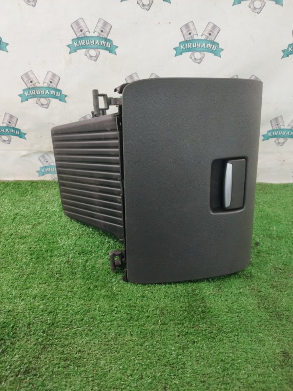 Бардачок Ford FOCUS 2