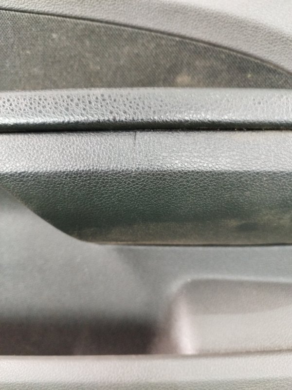 Обшивка боковой двери Ford FOCUS 2