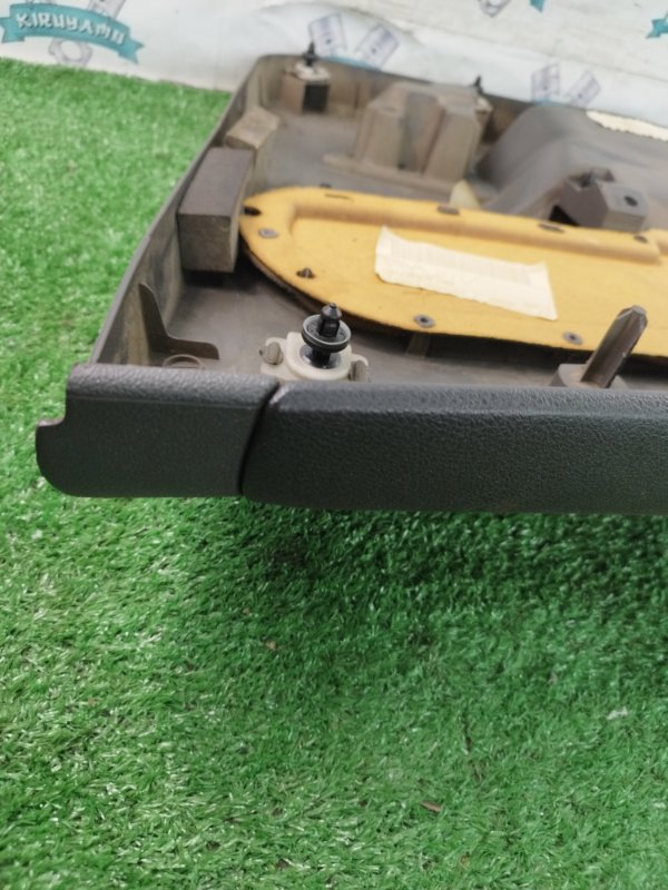 Обшивка боковой двери Ford FOCUS 2