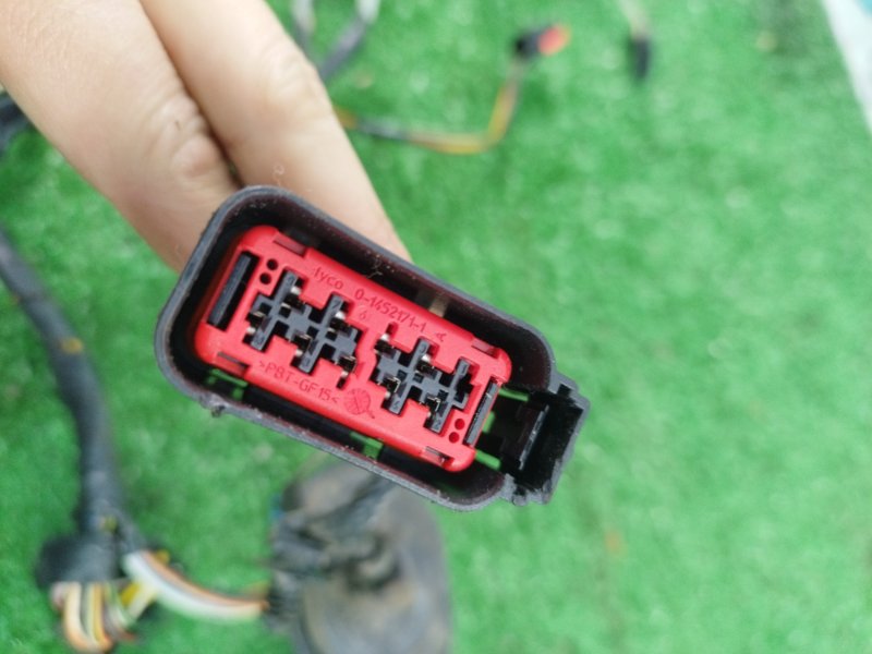 Проводка двери Ford FOCUS 2