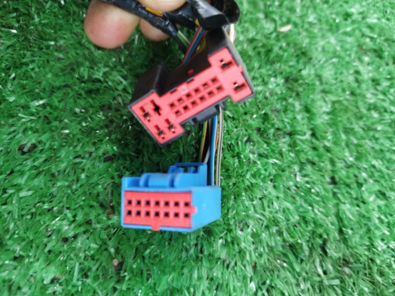 Проводка двери Ford FOCUS 2