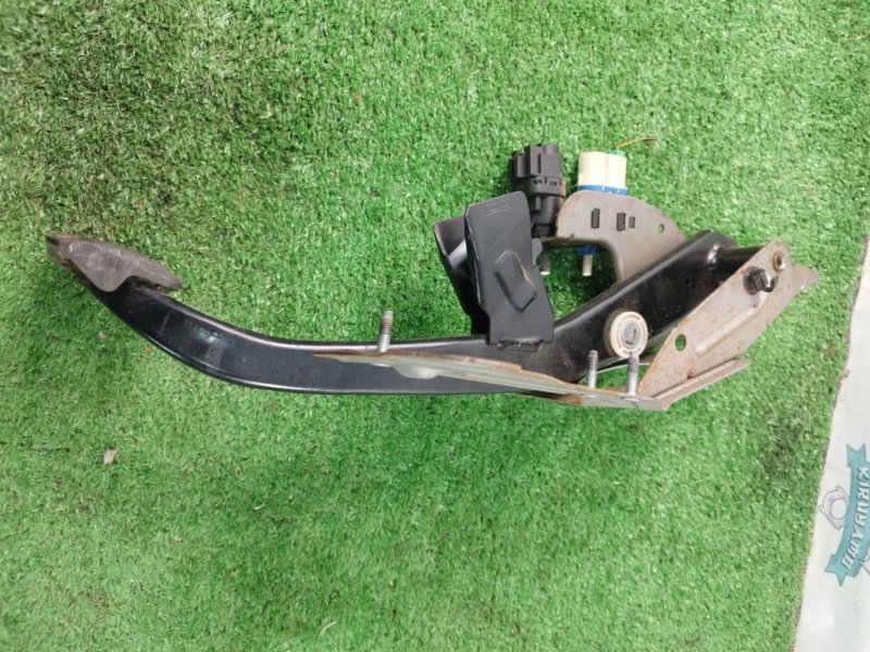 Педаль тормоза Ford FOCUS 2