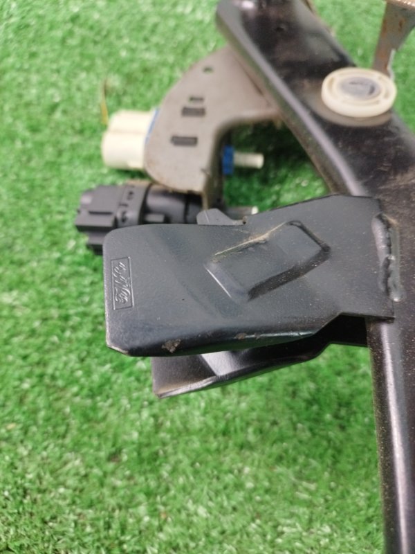 Педаль тормоза Ford FOCUS 2