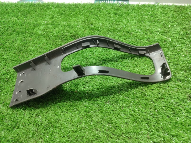 Накладка центральной консоли Ford FOCUS 2