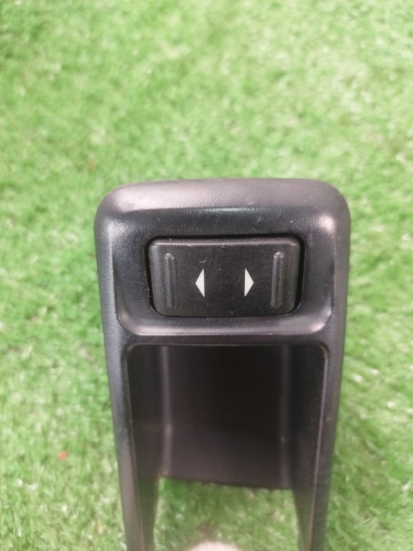 Накладка двери Ford FOCUS 2