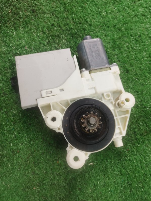 Мотор стеклоподъемника Ford FOCUS 2