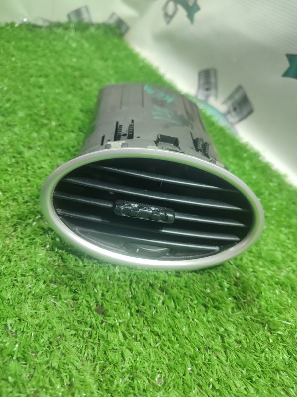 Дефлектор воздушный Ford FOCUS 2