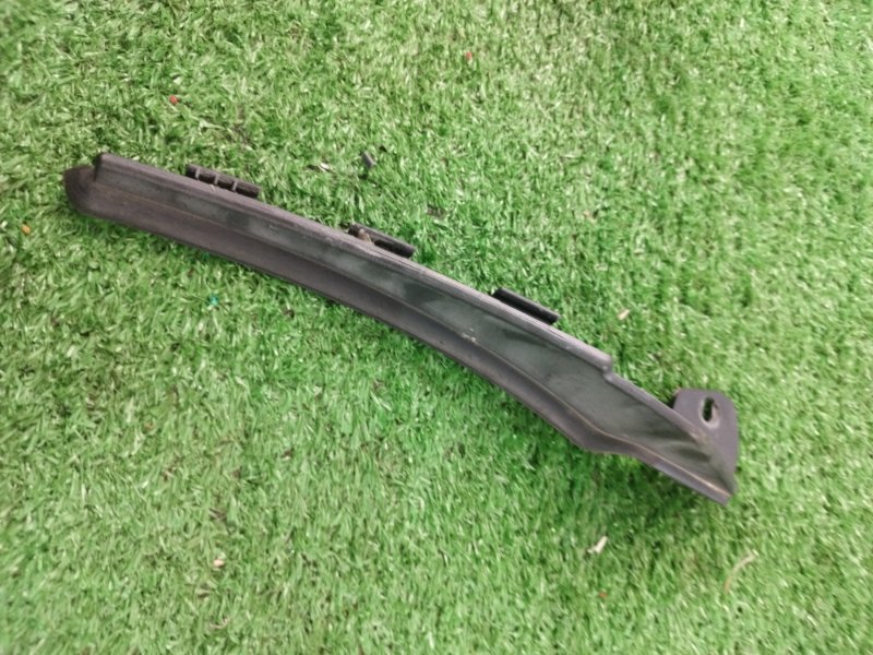 Накладки на жабо лада Веста 2018