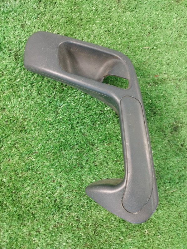 Ручка двери внутренняя лада 21102 2002