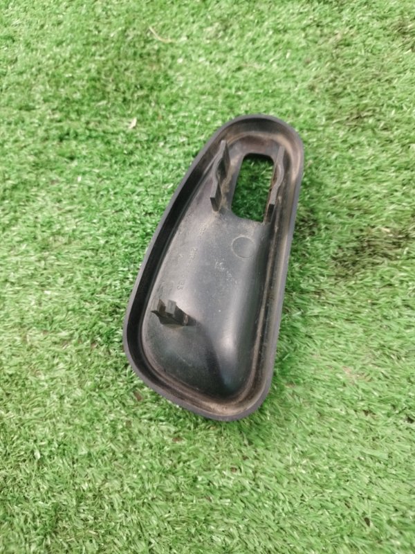 Накладка внутренней ручки двери лада 2114 хэтчбек