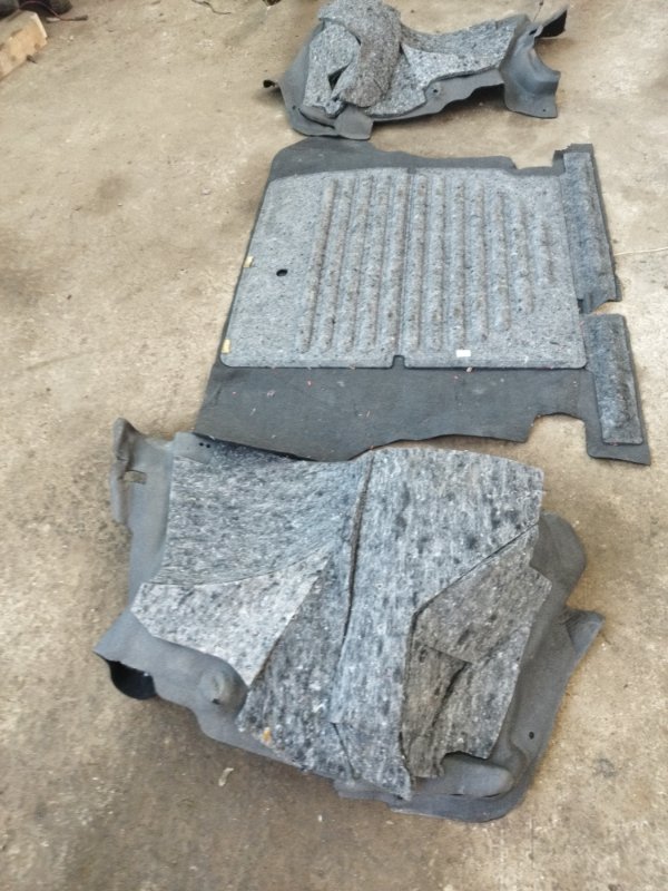 Обшивка багажника лада Веста 2018