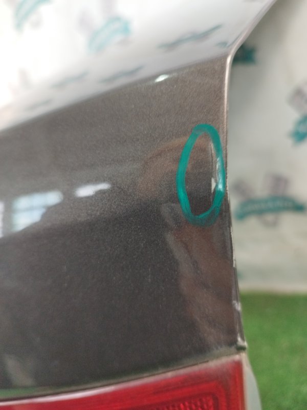 Крышка багажника лада Веста 2018