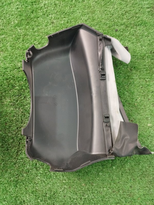 Кожух рулевой колонки лада Веста 2018