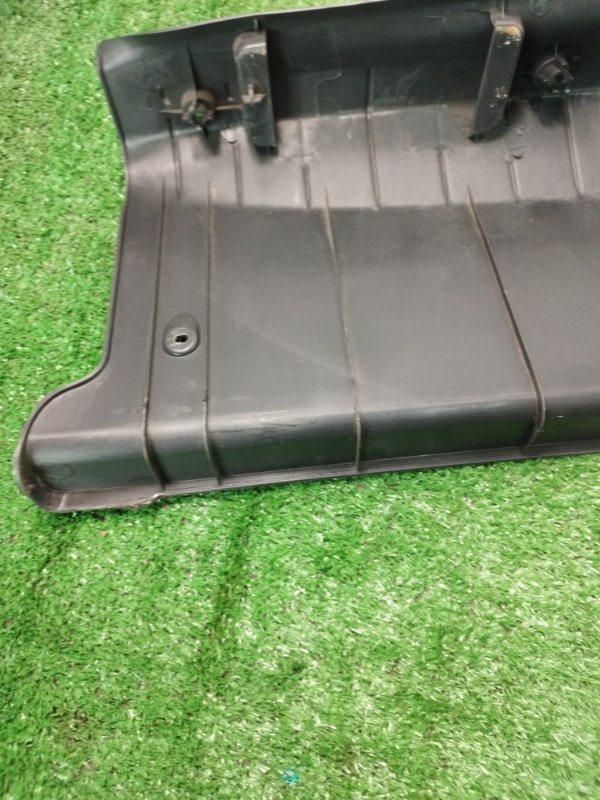 Накладка замка багажника лада Веста 2018