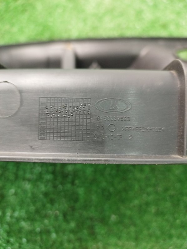 Накладка замка багажника лада Веста 2018