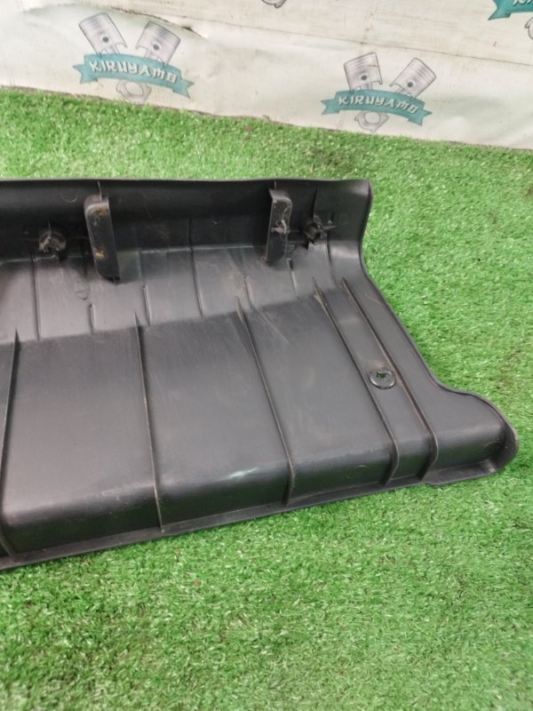 Накладка замка багажника лада Веста 2018