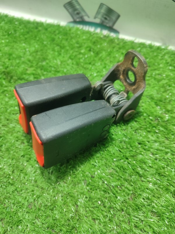 Замок ремня безопасности Ford FOCUS 2