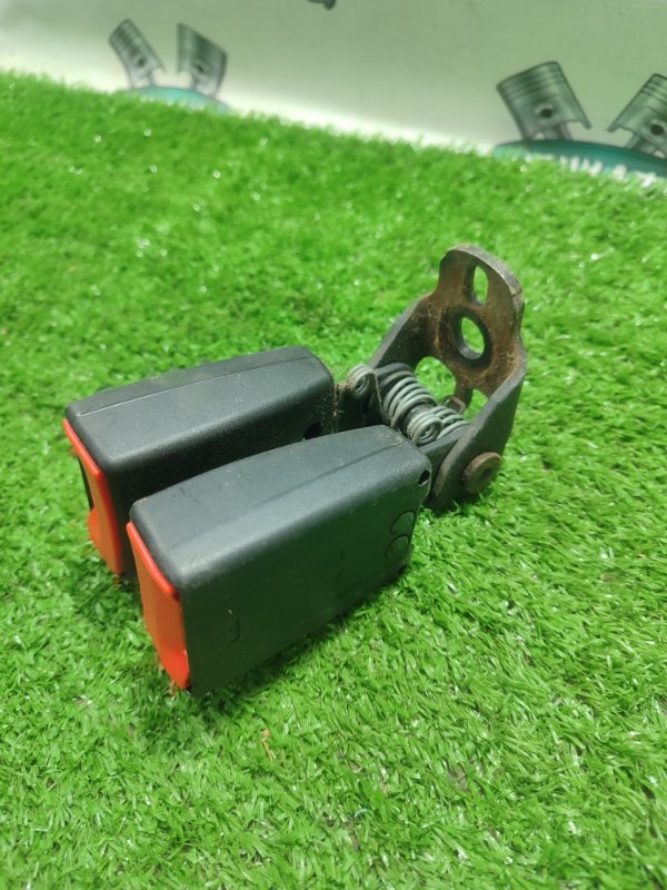 Замок ремня безопасности Ford FOCUS 2