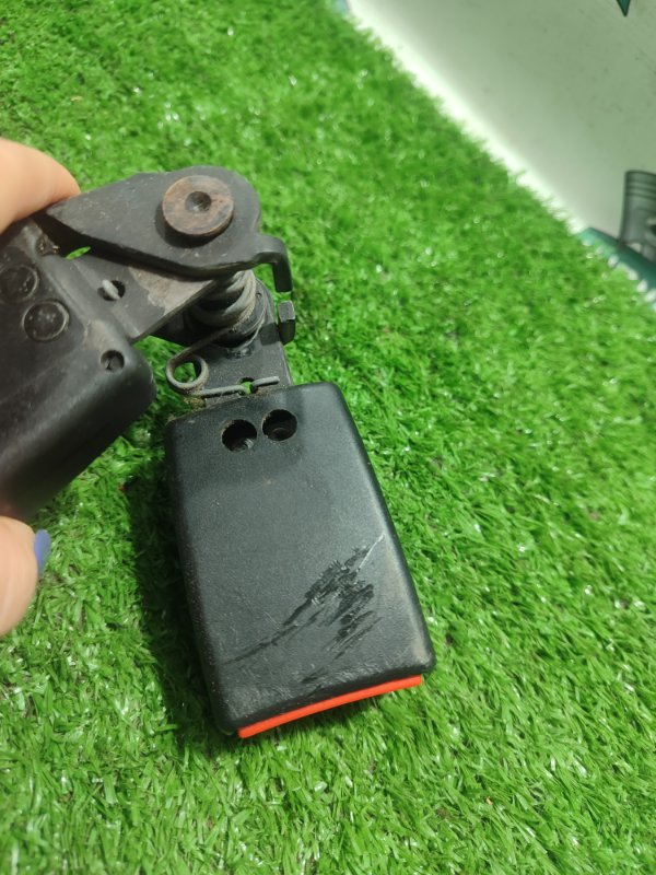 Замок ремня безопасности Ford FOCUS 2