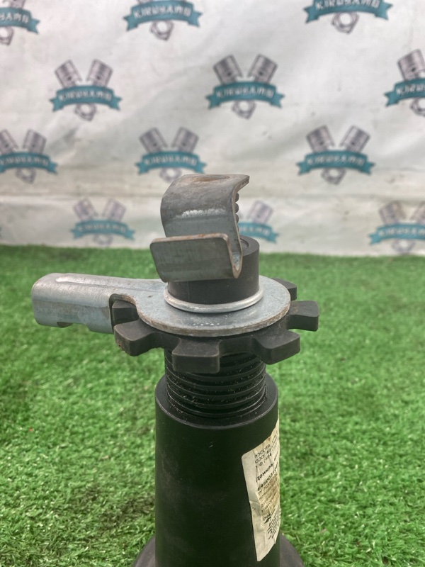 Домкрат лада Веста 2018