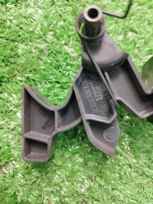 Ручка бардачка Renault logan