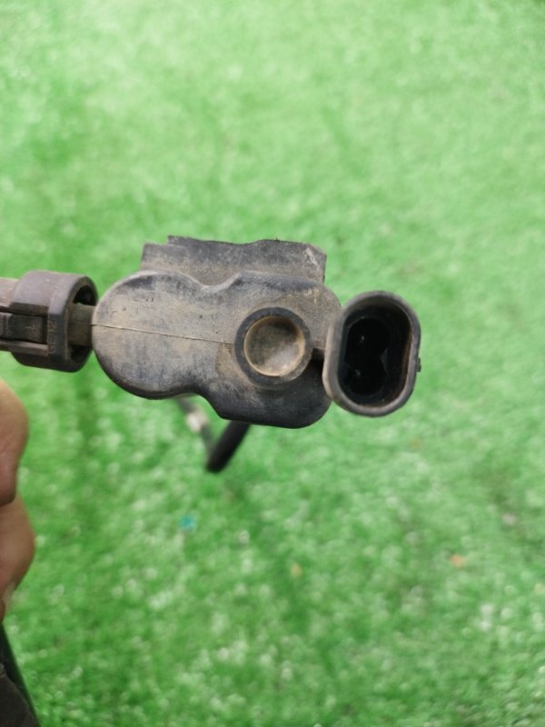 Клапан вентиляции топливного бака лада калина 2007 11193