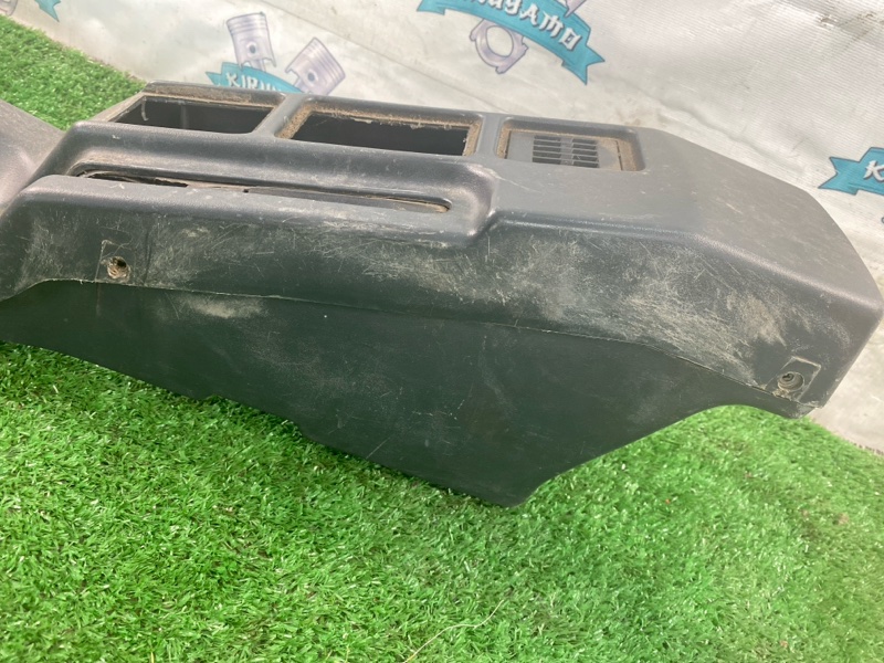 Консоль между сидений лада 21102 2002