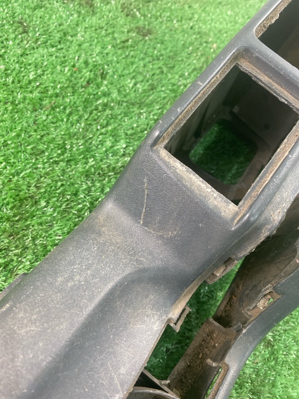 Консоль между сидений лада 21102 2002