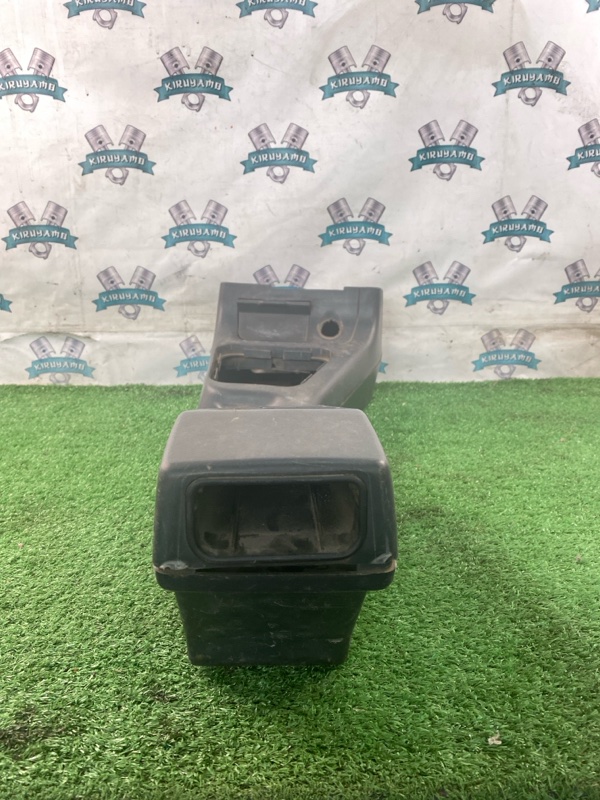 Консоль между сидений лада 21102 2002