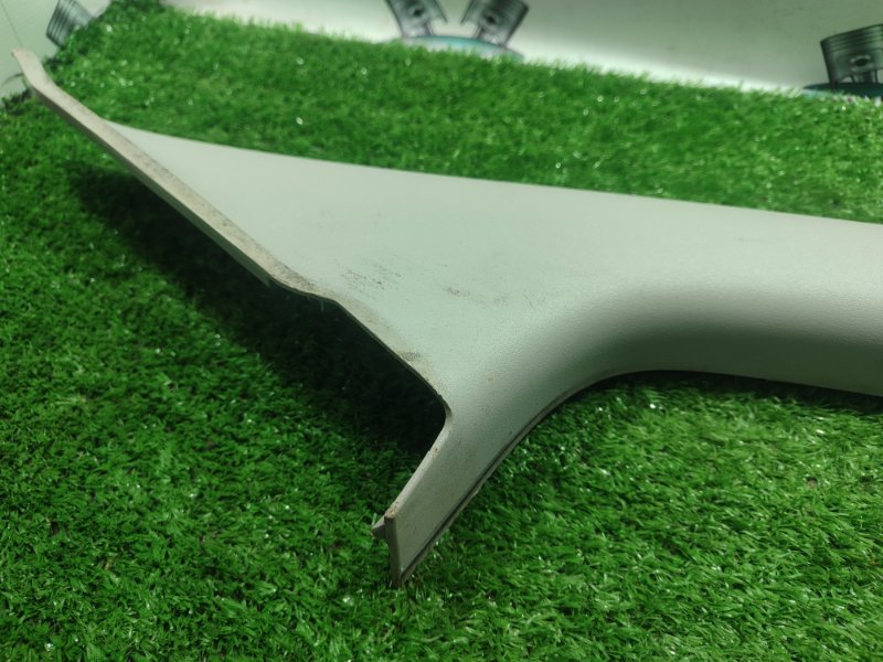 Накладка стойки лобового стекла Ford FOCUS 2