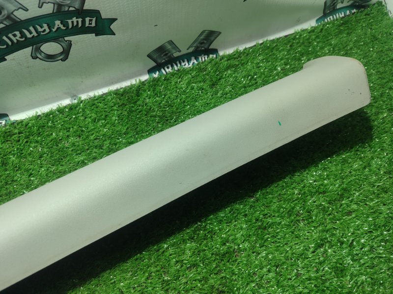 Накладка стойки лобового стекла Ford FOCUS 2