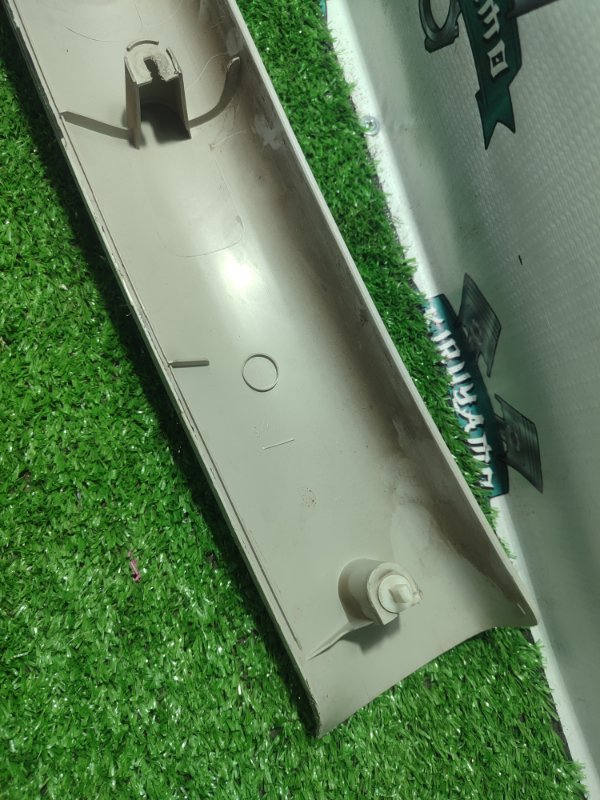 Накладка стойки лобового стекла Ford FOCUS 2